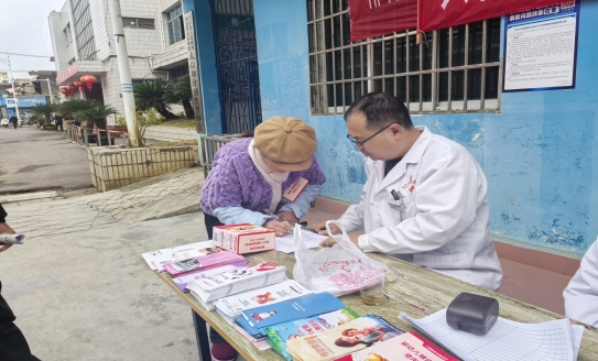 健康服务送上门 真情义诊暖社区 — 营养健康咨询活动纪实